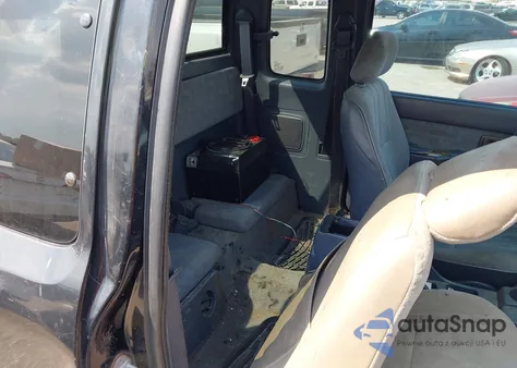 2000 Toyota Tacoma Prerunner V6 from USA, damaged, VIN 4TASN92N2YZ593046